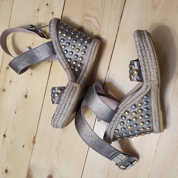 Stuart Weitzman Hubcaps Wedge Metallic Studded Espadrille Sandals 7M - Picture 12 of 17